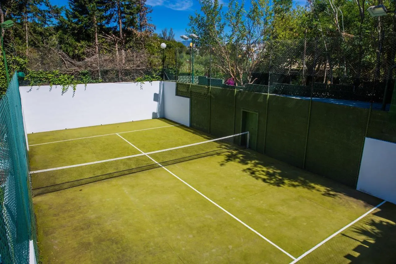 Suites Of Villa Gatsby Marbella Aparthotel